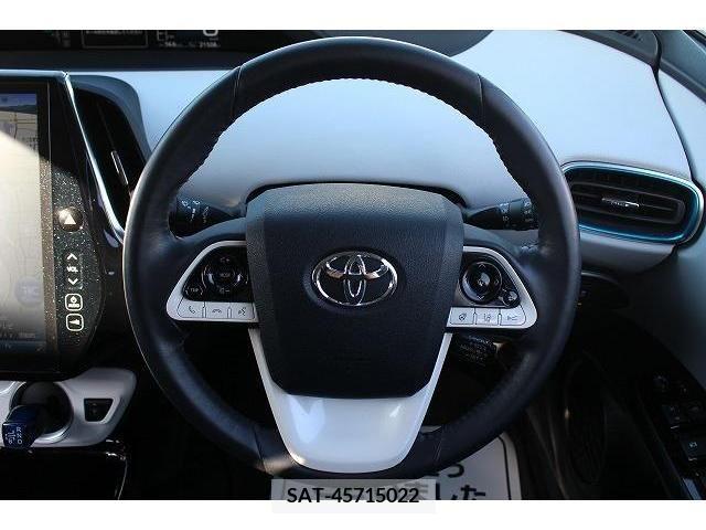 Toyota PRIUS PHV 2018-07 351679-15