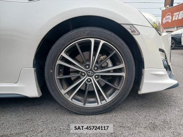 Toyota 86 2015-02 379639-10