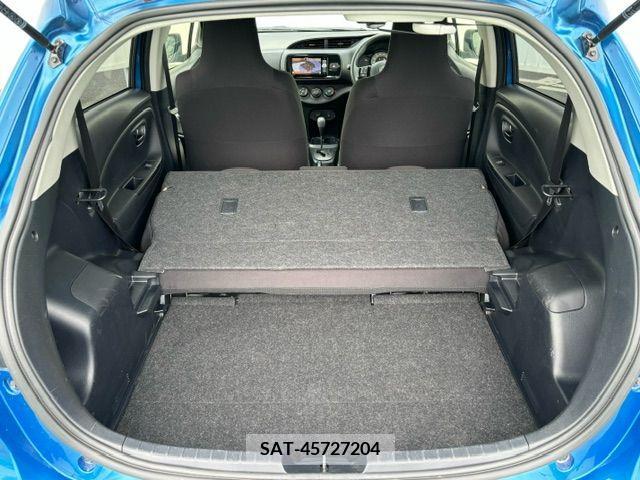Toyota VITZ 2017-08 379015-17