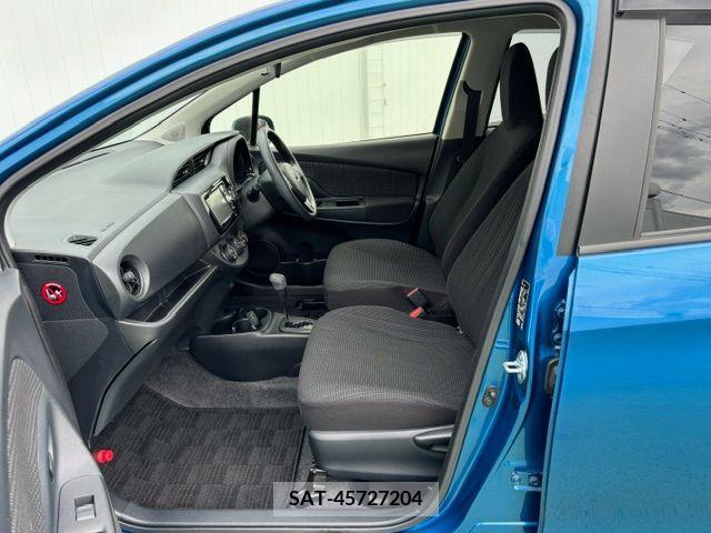 Toyota VITZ 2017-08 379015-12