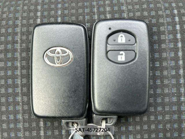 Toyota VITZ 2017-08 379015-11
