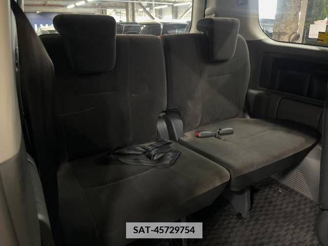 Toyota VOXY 2008-03 337550-9