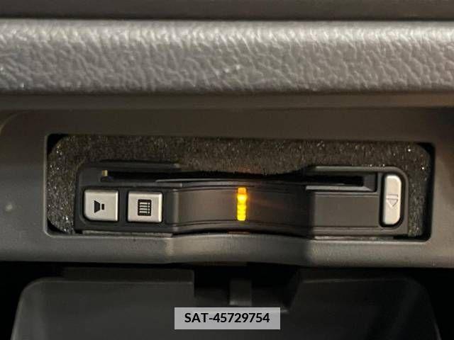 Toyota VOXY 2008-03 337550-6
