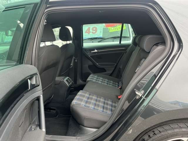VolksWagen GOLF GTE 2016-01 8132-23