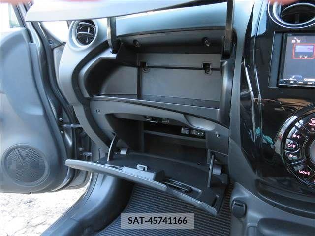 Nissan NOTE 2019-02 255916-12