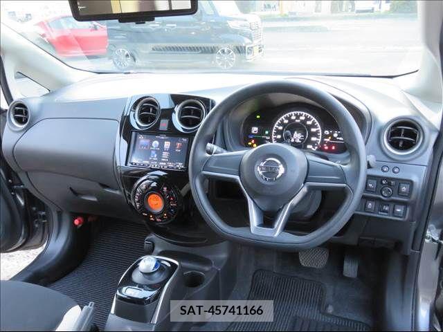 Nissan NOTE 2019-02 255916-1