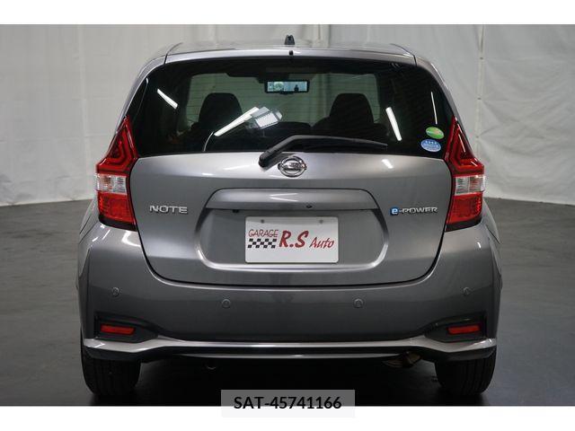Nissan NOTE 2019-02 255916-21