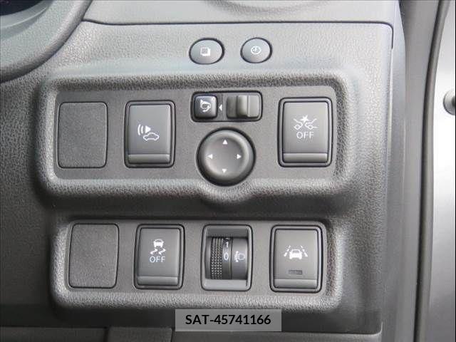 Nissan NOTE 2019-02 255916-4