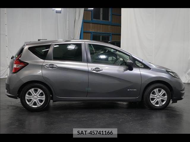 Nissan NOTE 2019-02 255916-15
