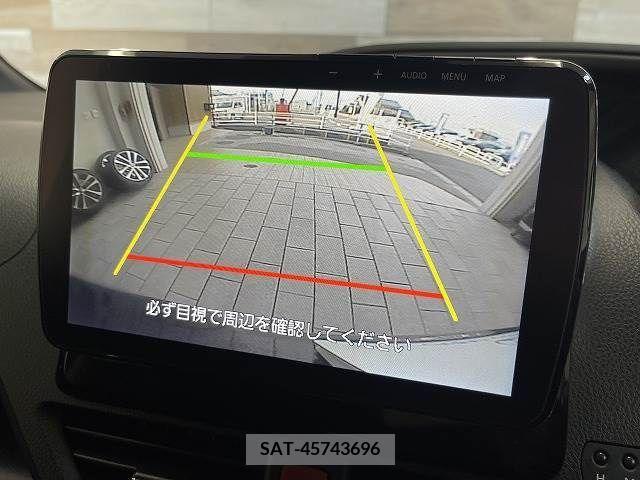 Toyota VOXY 2016-01 370443-2