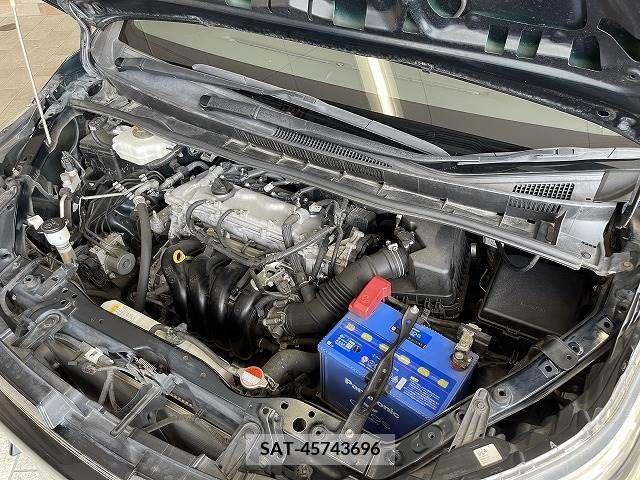 Toyota VOXY 2016-01 370443-17
