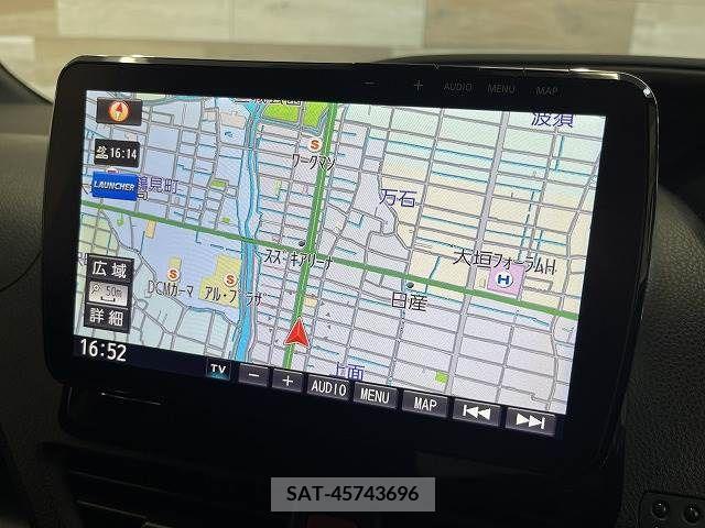 Toyota VOXY 2016-01 370443-9