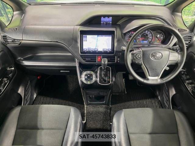 Toyota NOAH 2018-06 279462-1
