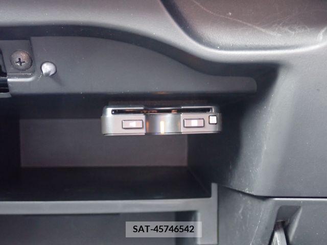 Nissan NOTE 2018-11 204723-7