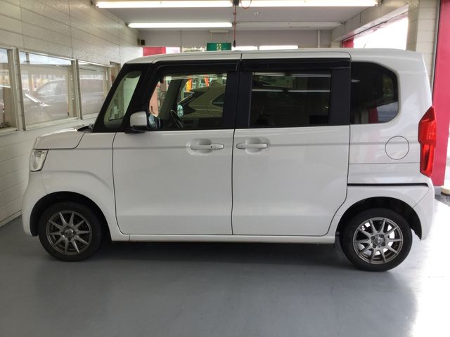 Honda N BOX 2018-06 13627-6