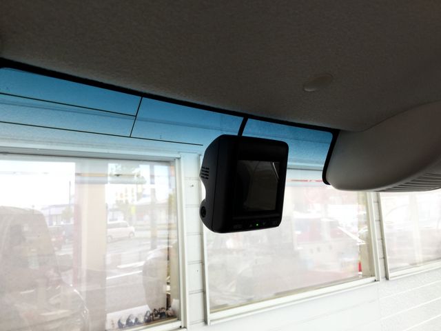Honda N BOX 2018-06 13627-20