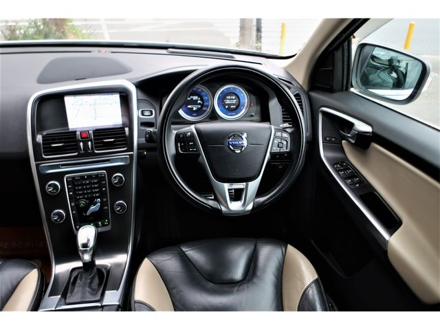 Volvo XC60 2013-06 2995-11