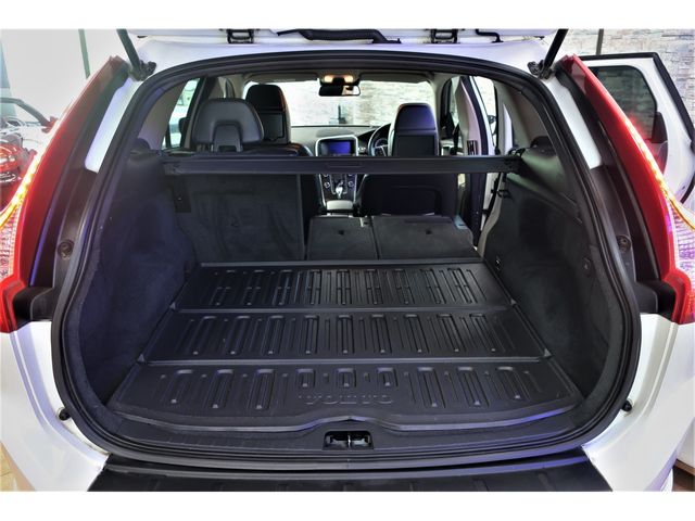 Volvo XC60 2013-06 2995-7