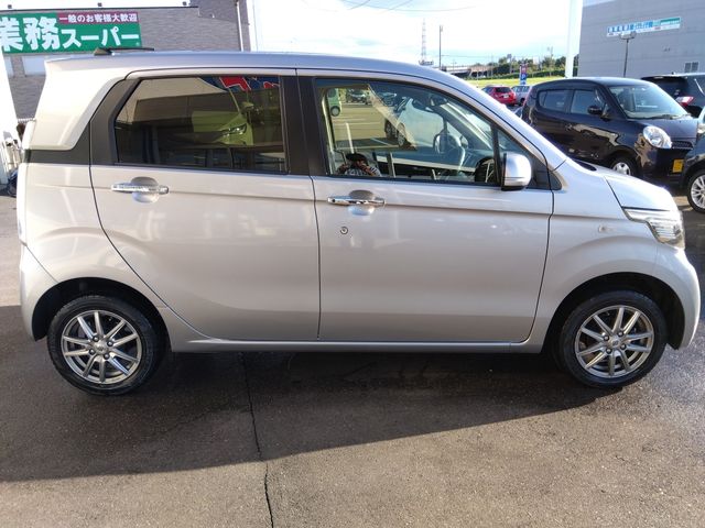 Honda N-WGN 2018-10 14025-3