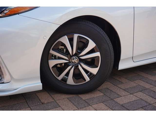 Toyota PRIUS PHV 2021-11 22801-17