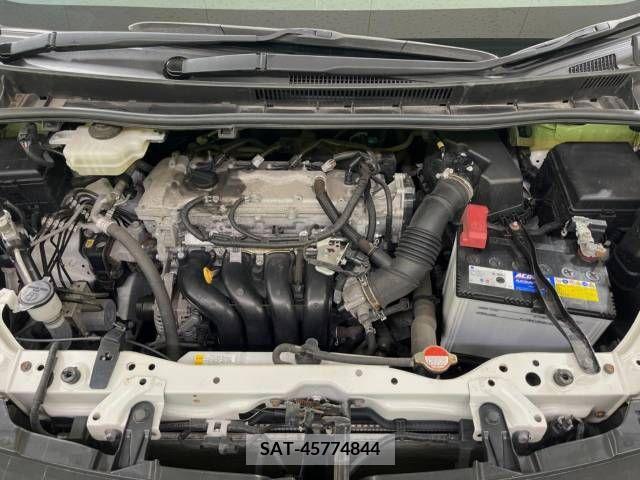 Toyota VOXY 2015-07 321459-19