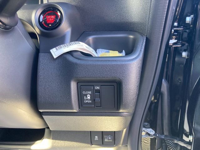 Honda N BOX CUSTOM 2023-12 28941-11