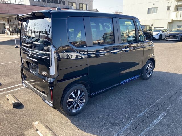 Honda N BOX CUSTOM 2023-12 28941-4