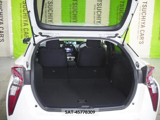 Toyota PRIUS 2018-05 330568-23