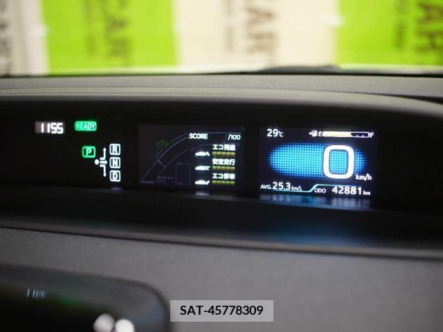 Toyota PRIUS 2018-05 330568-28