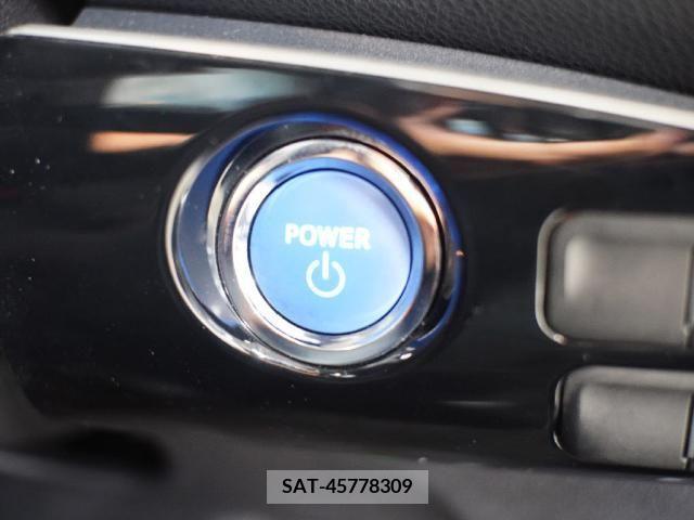 Toyota PRIUS 2018-05 330568-26