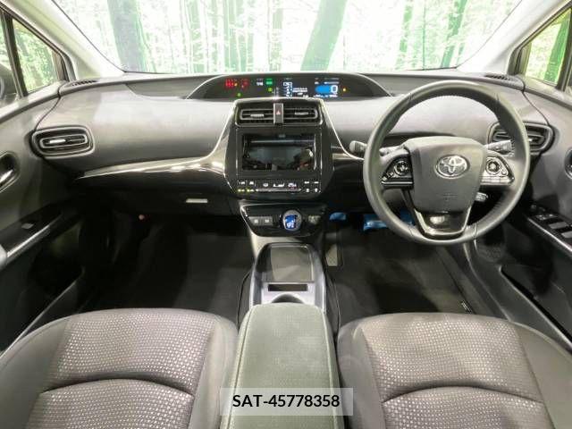 Toyota PRIUS 2021-04 282150-1