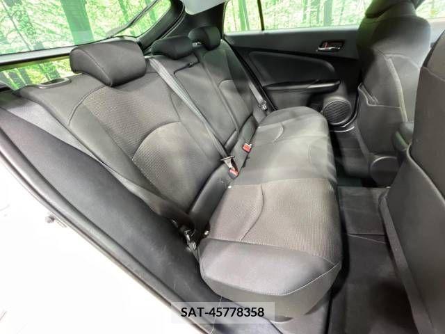 Toyota PRIUS 2021-04 282150-9