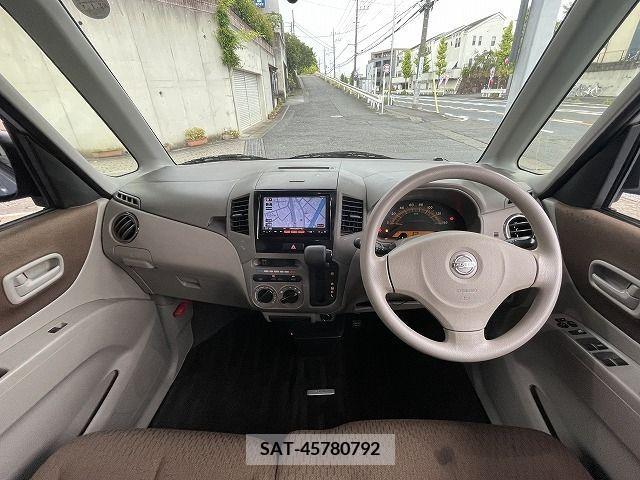 Nissan ROOX 2013-01 363114-1