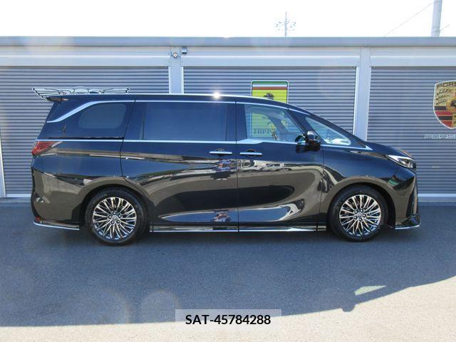 Lexus LM 2024-01 275492-9