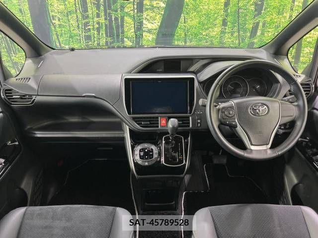 Toyota VOXY 2021-07 321715-1