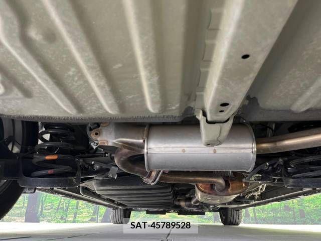 Toyota VOXY 2021-07 321715-19