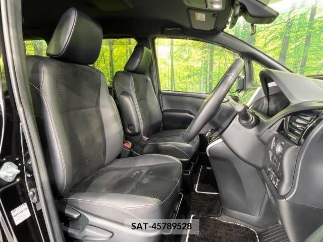 Toyota VOXY 2021-07 321715-8