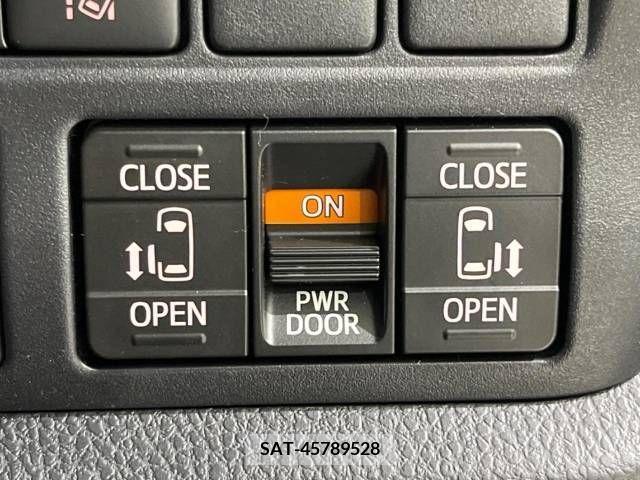 Toyota VOXY 2021-07 321715-7