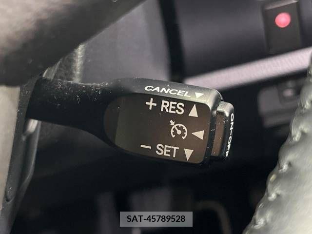 Toyota VOXY 2021-07 321715-6