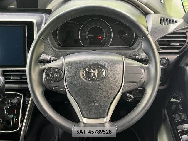 Toyota VOXY 2021-07 321715-12