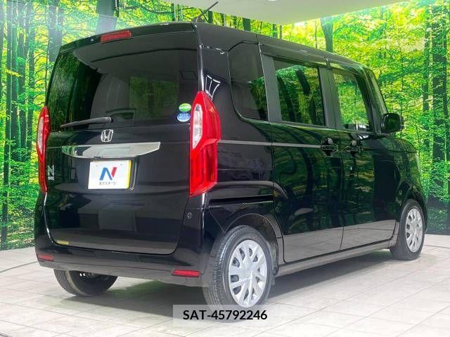 Honda N BOX 2019-04 278416-17
