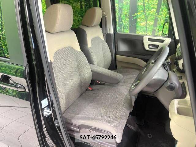 Honda N BOX 2019-04 278416-8