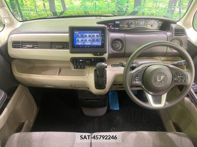 Honda N BOX 2019-04 278416-1