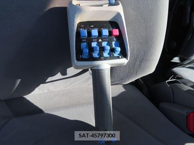 Mazda TITAN 2012-09 204803-11