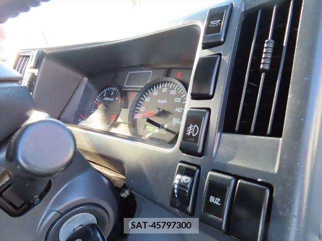Mazda TITAN 2012-09 204803-7