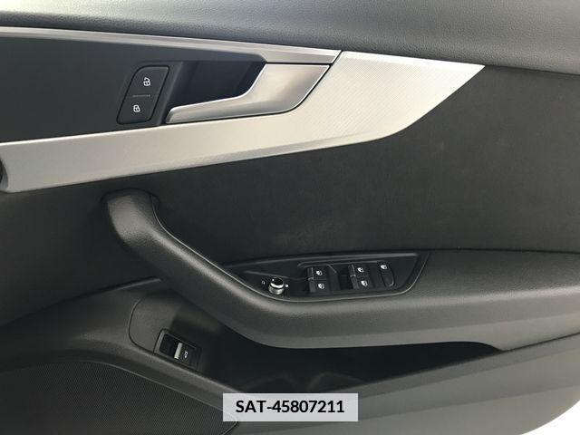 Audi A4 2016-07 349071-25