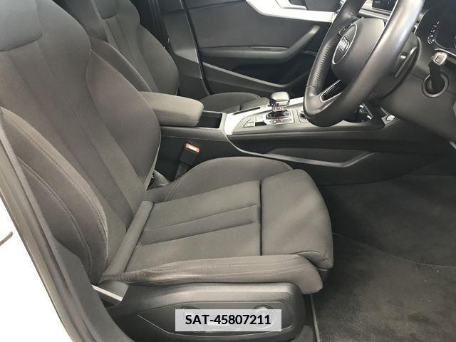 Audi A4 2016-07 349071-26