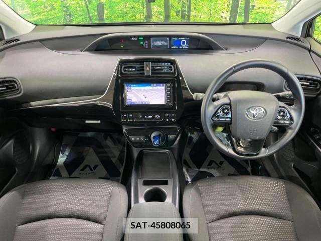 Toyota PRIUS 2019-12 393443-1