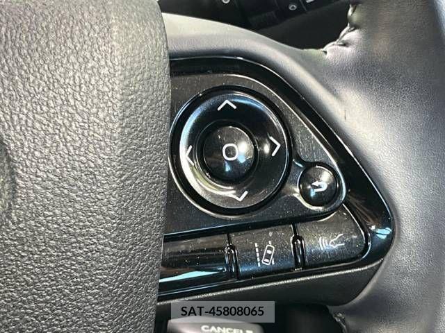 Toyota PRIUS 2019-12 393443-5