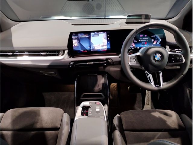 Bmw 2 SERIES 2023-06 18869-1